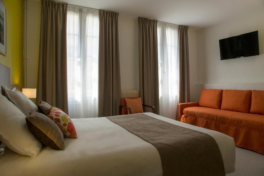 Logis Hotel Chaptal, Амбоаз Екстериор снимка